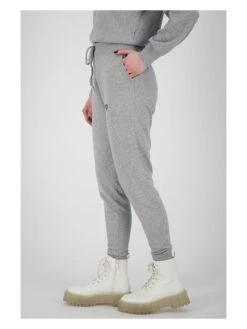 Sweathose "Wilma" In Hellgrau 10 Sweathose "Wilma" In Hellgrau -Trendiges Bekleidungsgeschäft alife and kickin sweathose wilma in hellgrau 2