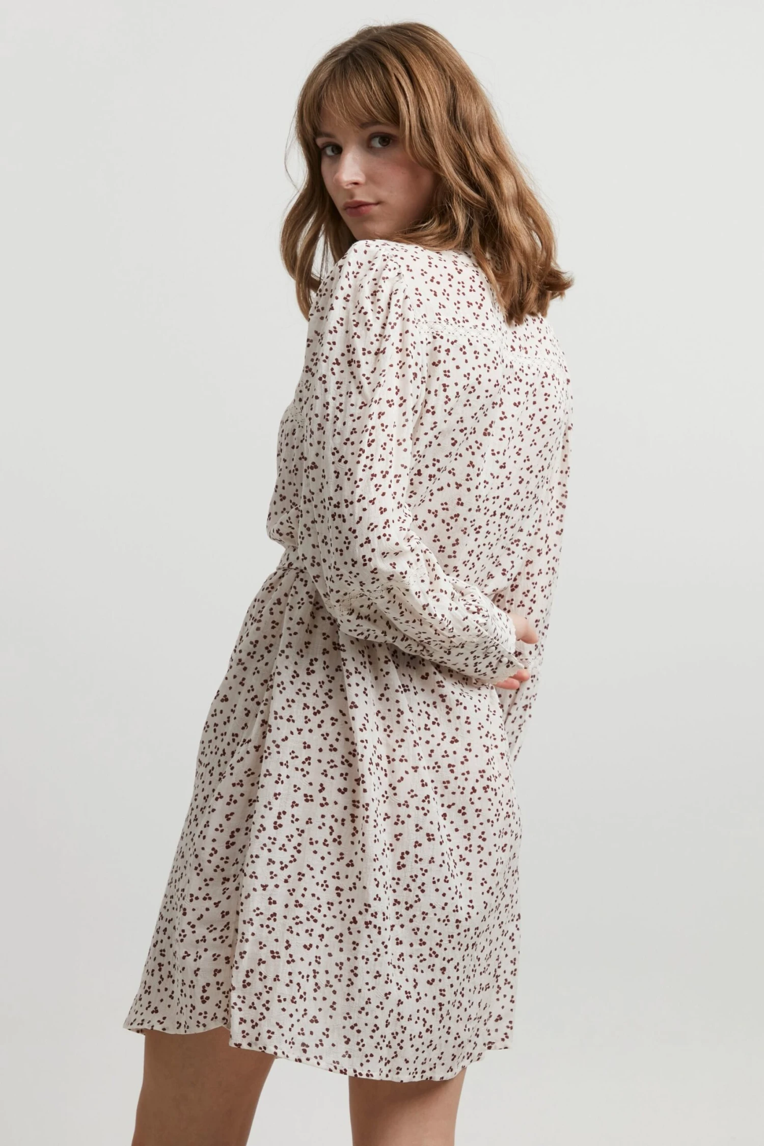 Minikleid In Natur 5 Minikleid In Natur – Bild 3