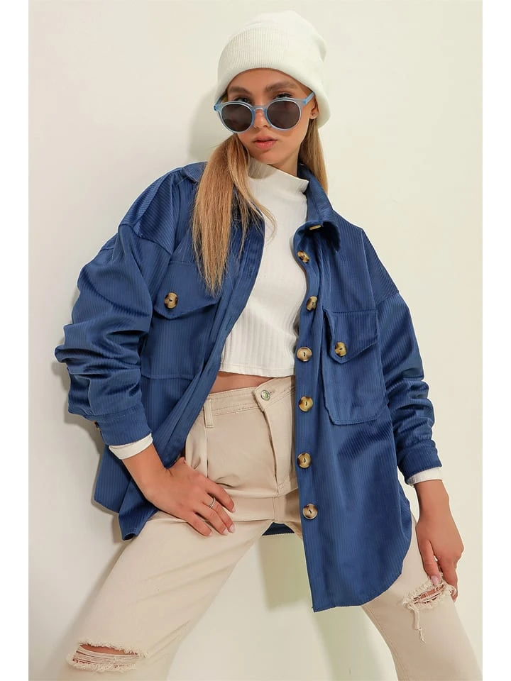 Hemd In Blau 4 Hemd In Blau – Bild 2