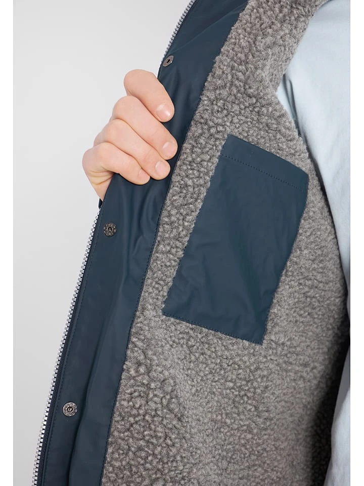 Derbe Regenjacke In Dunkelblau 7 Derbe Regenjacke In Dunkelblau – Bild 5