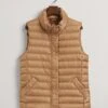 Gant Steppweste In Hellbraun 1 Gant Steppweste In Hellbraun -Trendiges Bekleidungsgeschäft gant steppweste in hellbraun