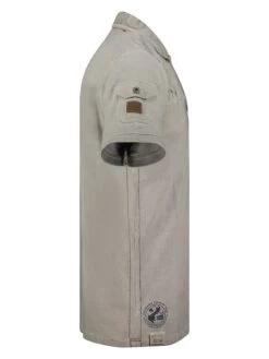 GEOGRAPHICAL NORWAY Poloshirt In Taupe 8 GEOGRAPHICAL NORWAY Poloshirt In Taupe -Trendiges Bekleidungsgeschäft geographical norway poloshirt in taupe 2