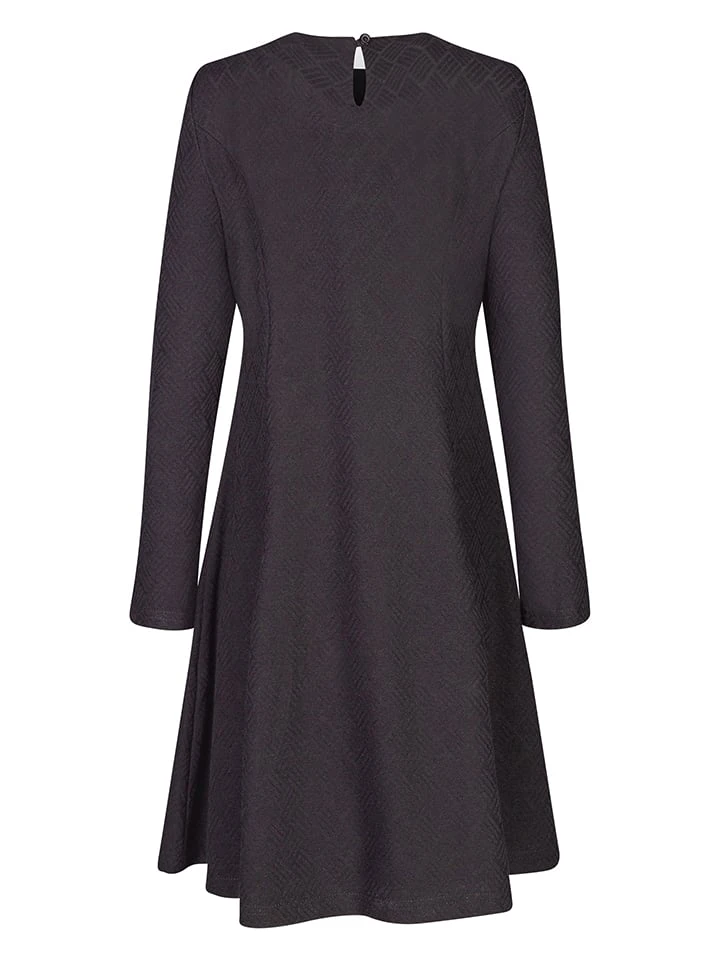 Kleid In Schwarz 4 Kleid In Schwarz – Bild 2