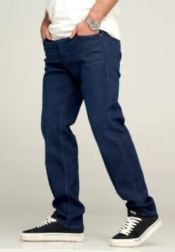 Jack & Jones Jeans Straight Leg - CLARK JJARIS In Rinsed Dark Blue Denim 8 Jack & Jones Jeans Straight Leg - CLARK JJARIS In Rinsed Dark Blue Denim -Trendiges Bekleidungsgeschäft jack and jones jeans straight leg clark jjaris in rinsed dark blue denim 2