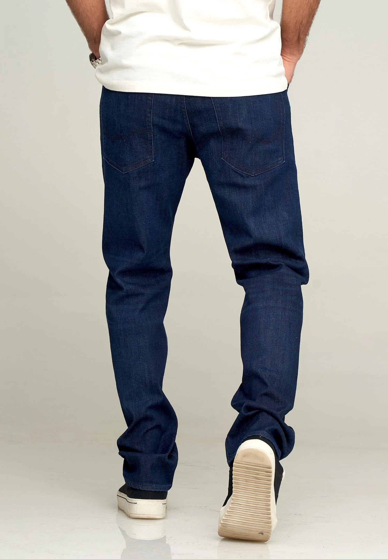Jack & Jones Jeans Straight Leg - CLARK JJARIS In Rinsed Dark Blue Denim 6 Jack & Jones Jeans Straight Leg - CLARK JJARIS In Rinsed Dark Blue Denim – Bild 4