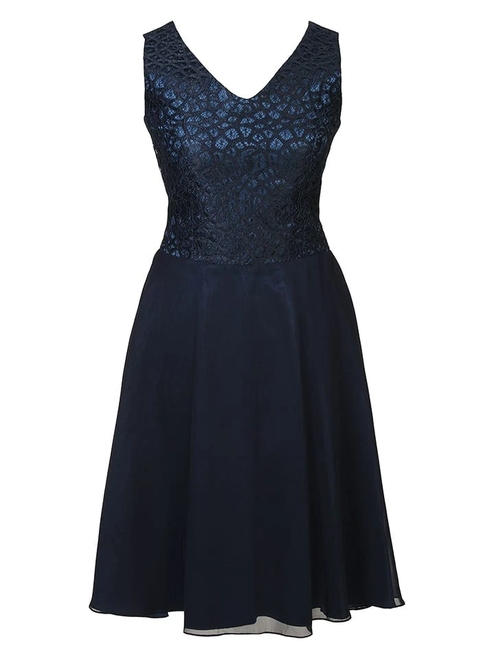 Kleid In Dunkelblau 3 Kleid In Dunkelblau