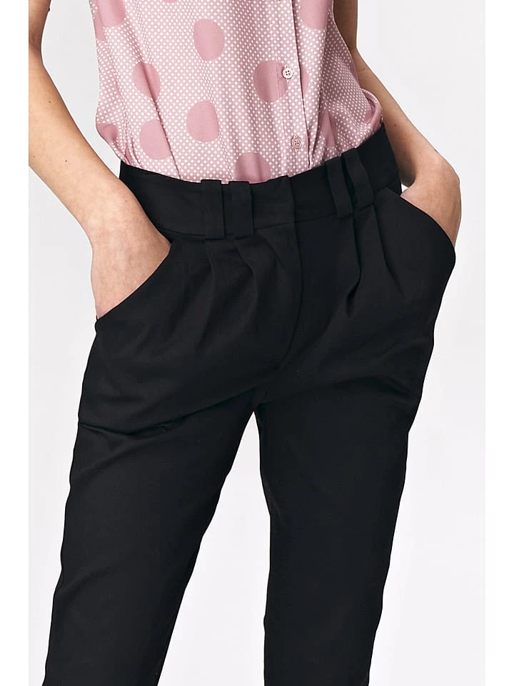 Hose In Schwarz 7 Hose In Schwarz – Bild 5