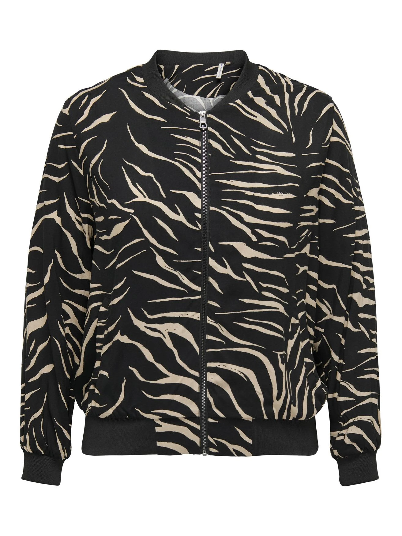 ONLY CARMAKOMA Bomber Jacke Übergröße Übergangs Blouson Plus Size CARNOVA In Schwarz 8 ONLY CARMAKOMA Bomber Jacke Übergröße Übergangs Blouson Plus Size CARNOVA In Schwarz – Bild 6