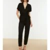 Trendyol Jumpsuit In Schwarz 2 Trendyol Jumpsuit In Schwarz -Trendiges Bekleidungsgeschäft trendyol jumpsuit in schwarz