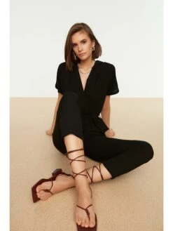 Trendyol Jumpsuit In Schwarz 10 Trendyol Jumpsuit In Schwarz -Trendiges Bekleidungsgeschäft trendyol jumpsuit in schwarz 2