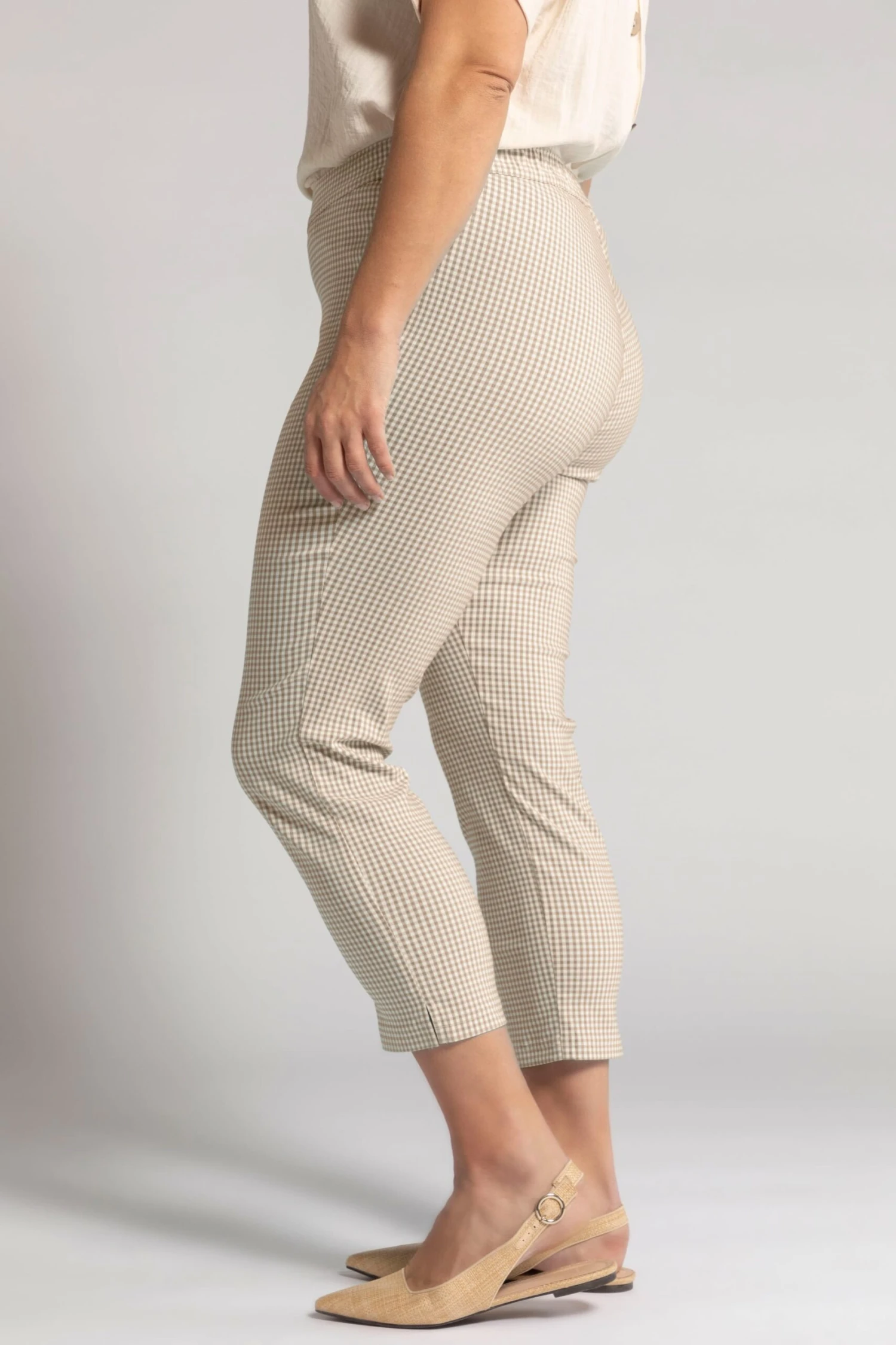 Ulla Popken Bengalinhose 7/8 Sienna Mit Vichykaro In Beige 5 Ulla Popken Bengalinhose 7/8 Sienna Mit Vichykaro In Beige – Bild 3