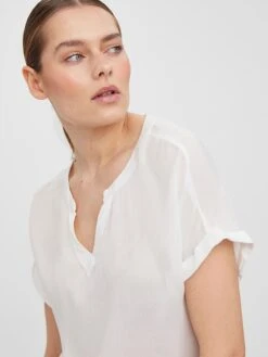 Vero Moda Shirt "Agathe" In Weiß 10 Vero Moda Shirt "Agathe" In Weiß -Trendiges Bekleidungsgeschäft vero moda shirt agathe in weiss 3