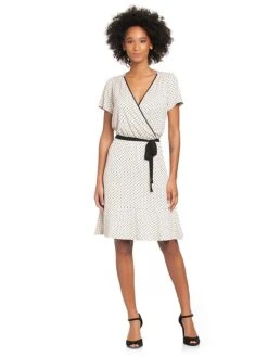 Kleid "Chicago Downtown" In Creme